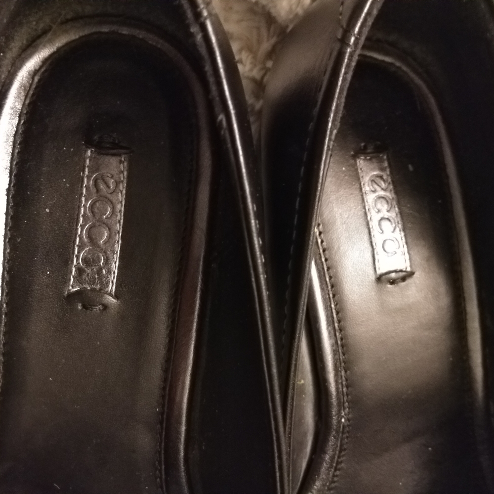 Ecco supple leather slip on shoes - Picture 6 of 13